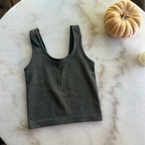 NWOT A new day green ribbed stretch tank top